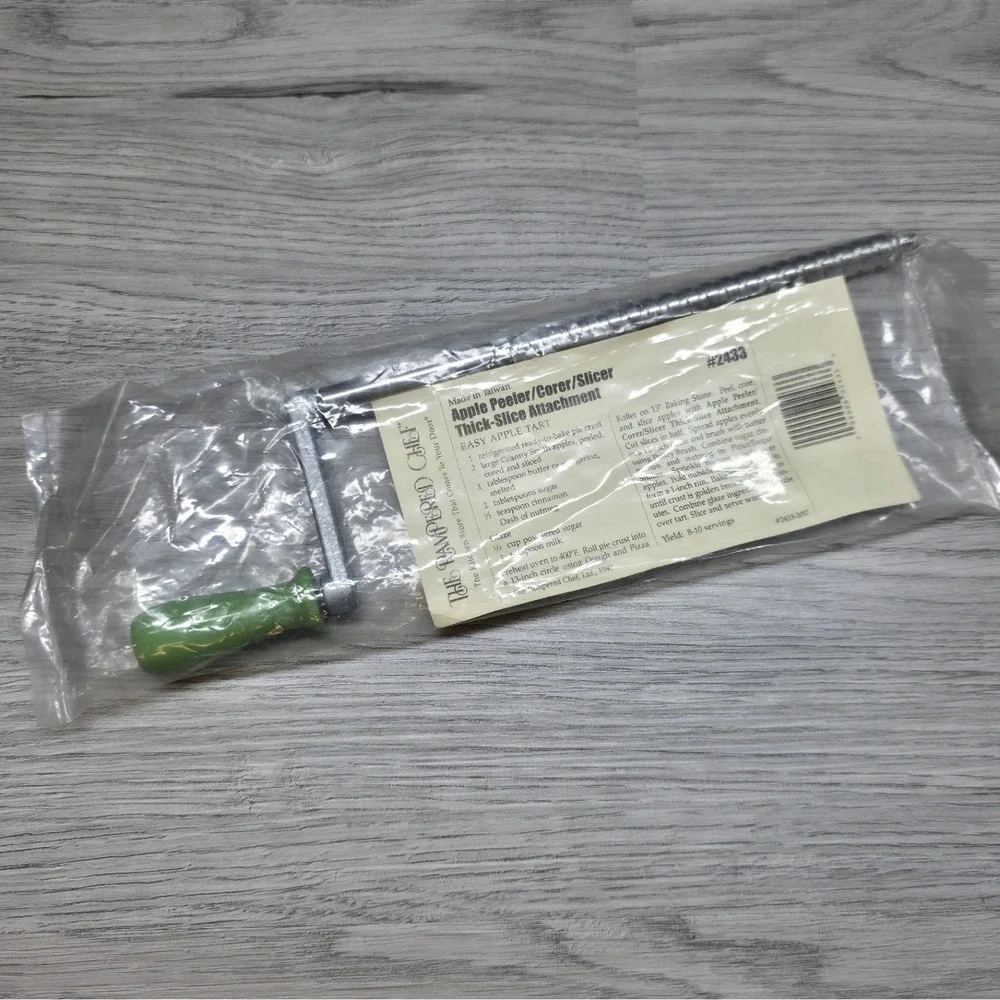 New - The Pampered Chef - #2433 - Thick Slice Apple Peeler Corer Attachment